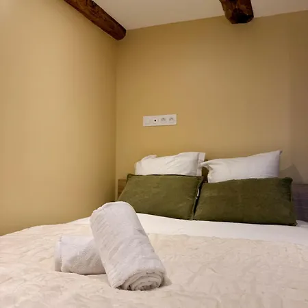 La Pierre Dorée - Popular, Elegant, Fully Equipped Appartamento *