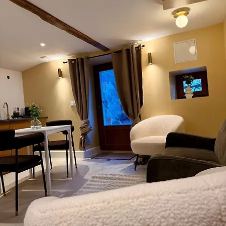 La Pierre Dorée - Popular, Elegant, Fully Equipped Appartamento