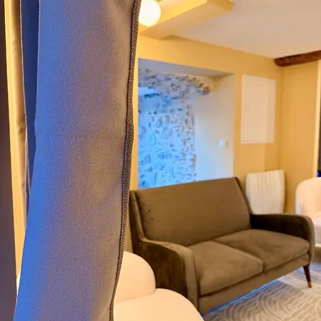 דירה La Pierre Doree - Popular, Elegant, Fully Equipped אלברטוויל